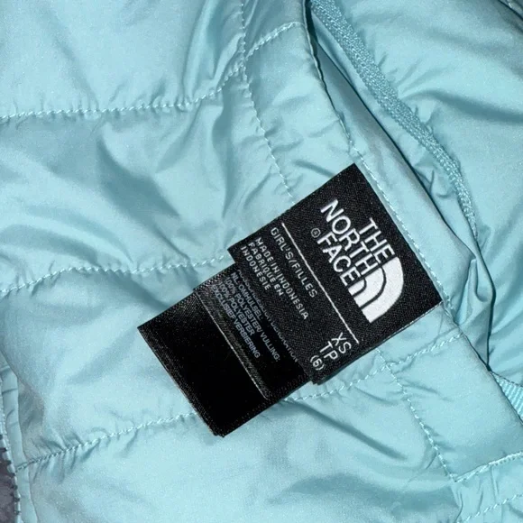 The North Face Reversible Quilted JacketXSSize 6